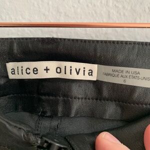 Alice & Olivia black leather skinny jeans size 6